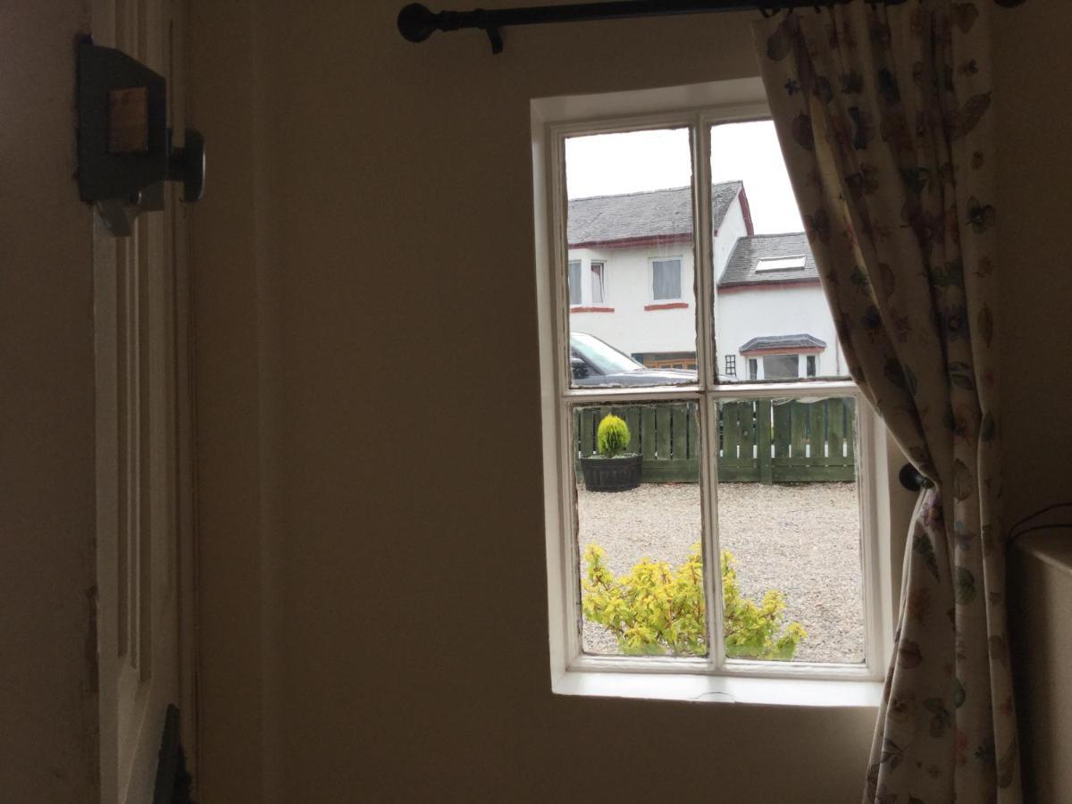 Three-Bedroom Old Cottage Free Parking Inverness Exterior foto